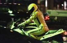 Uma Thurman dans Kill Bill : La Mariée est une motarde