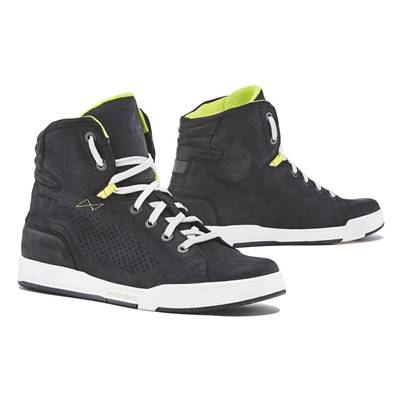 Baskets moto FORMA SWIFT FLOW BLACK/WHITE